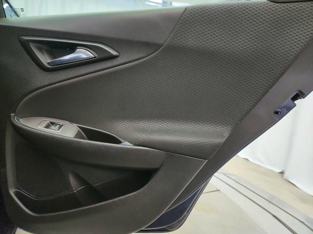 Used 2017 Chevrolet Malibu LT FWD image 26
