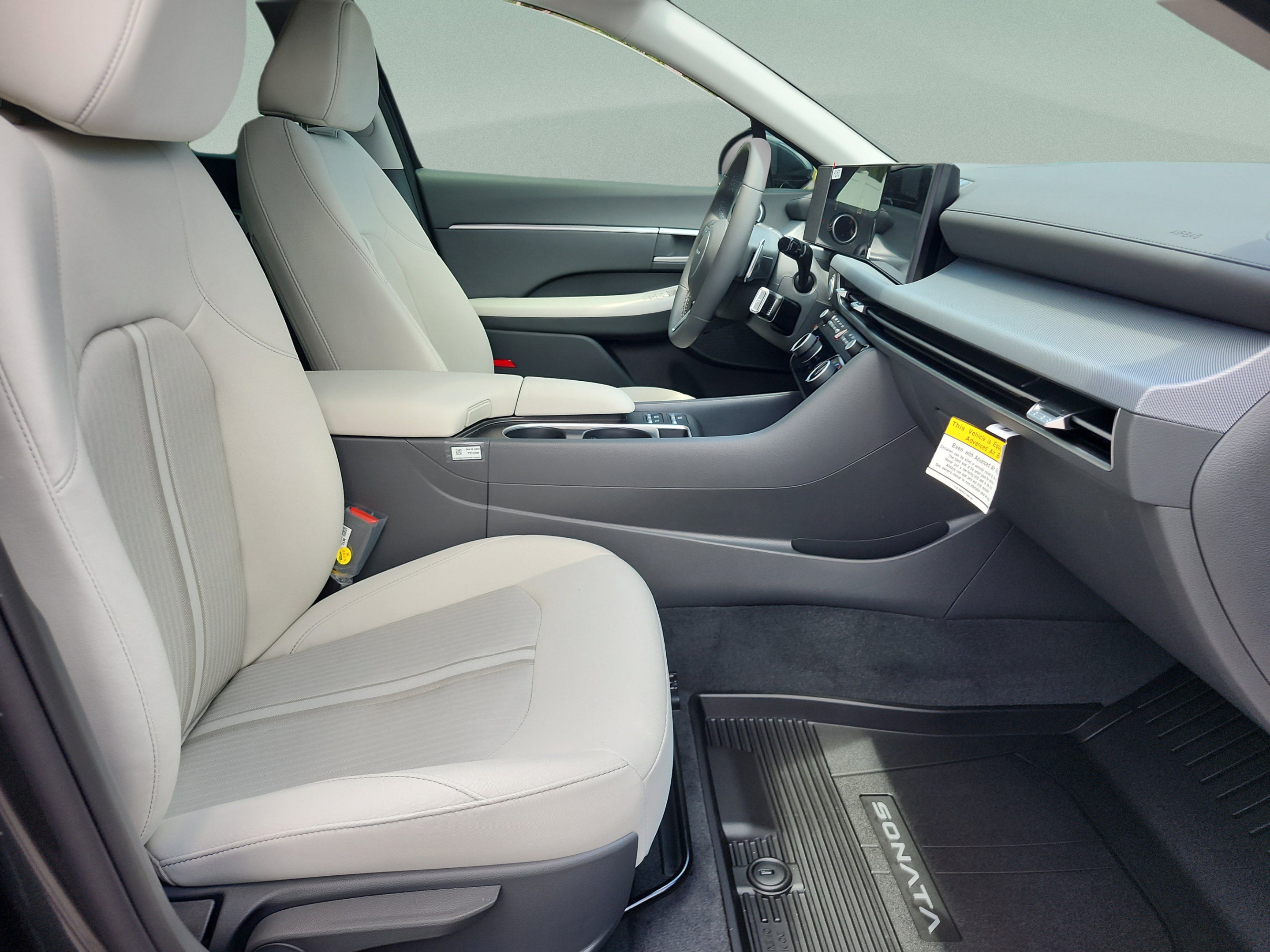 New 2026 Hyundai Sonata SEL FWD image 18