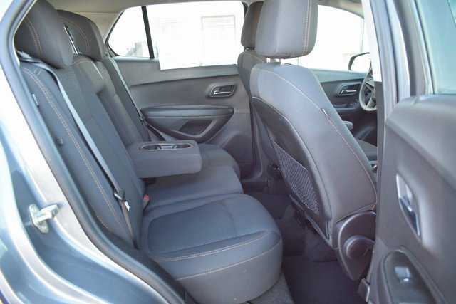 Used 2020 Chevrolet Trax LS image 31