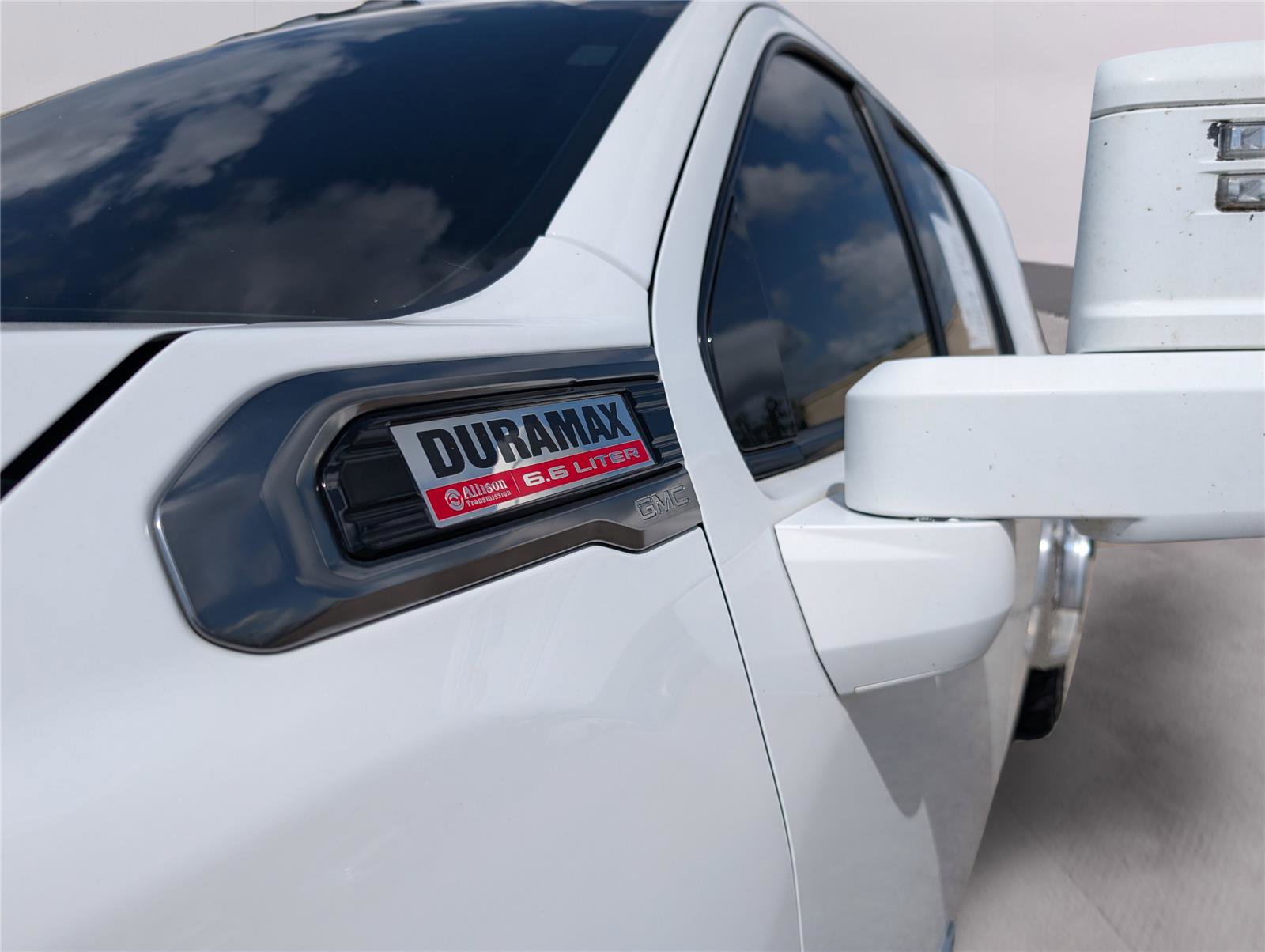 Used 2023 GMC Sierra 3500 AT4 w/ AT4 Preferred Package image 25