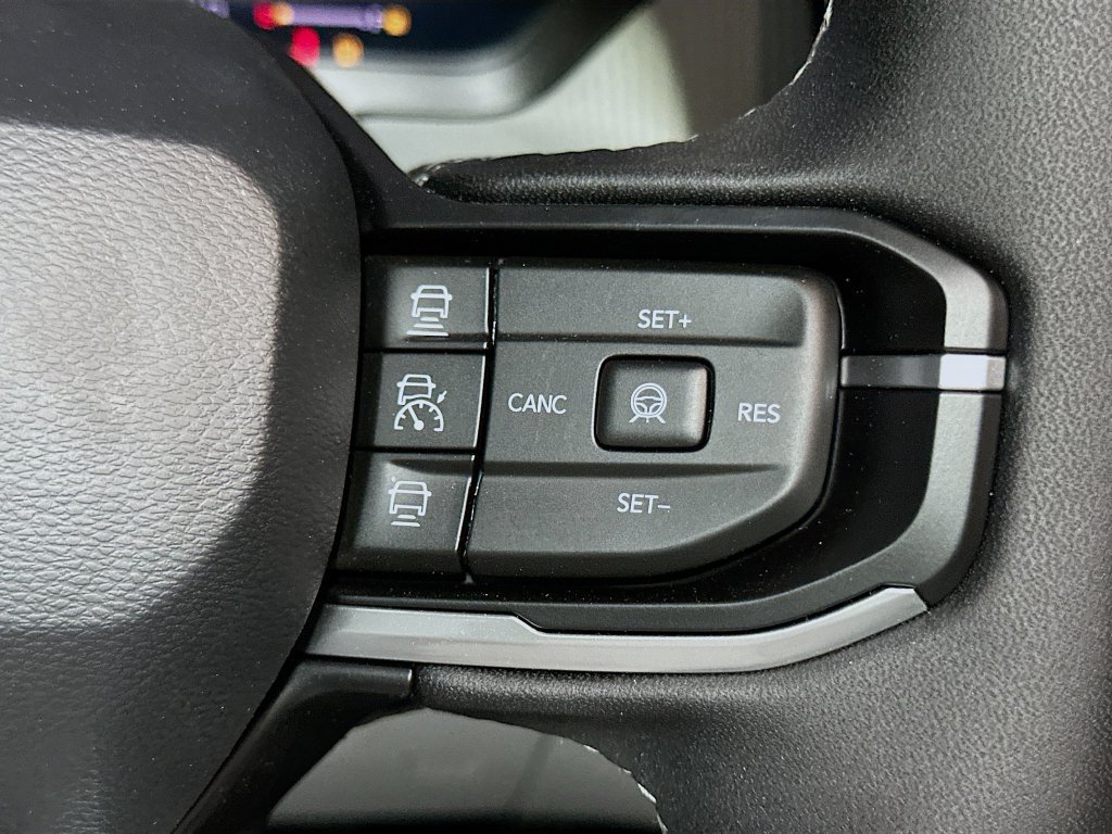 New 2026 Jeep Cherokee Limited AWD/4WD image 32