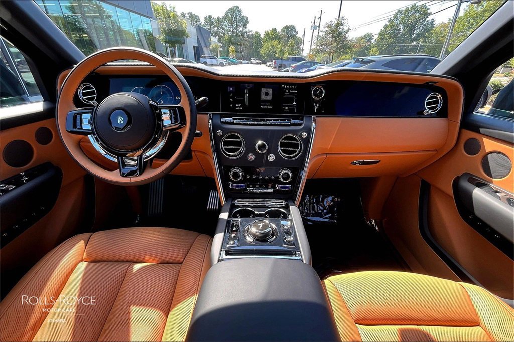 New 2026 Rolls-Royce Cullinan image 4