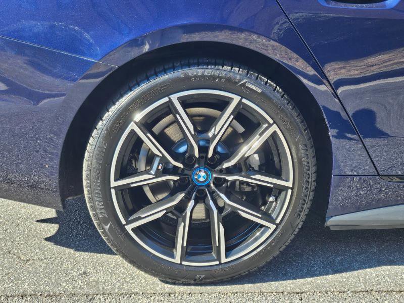 Used 2023 BMW i4 eDrive40 w/ M Sport Package image 13