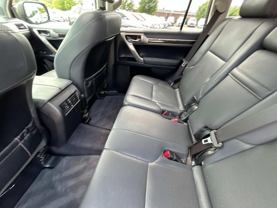 Used 2014 Lexus GX 460 image 12