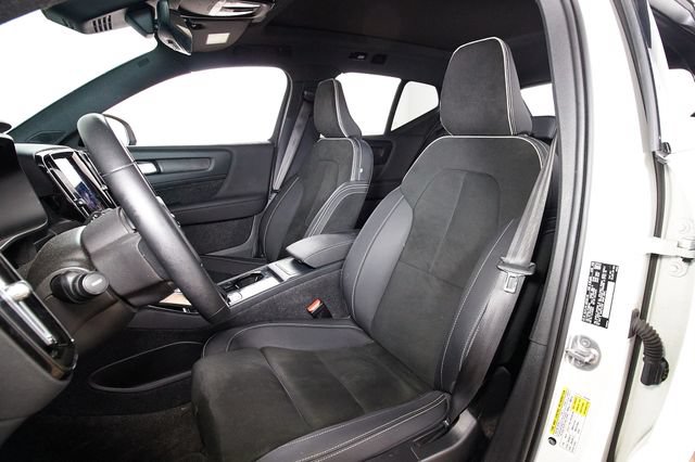 Certified 2023 Volvo XC40 Recharge Plus AWD/4WD image 18