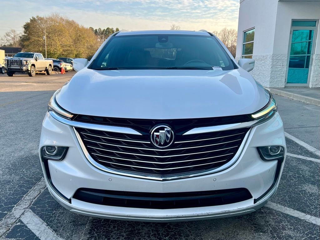 Used 2023 Buick Enclave Essence w/ Experience Buick Package image 7