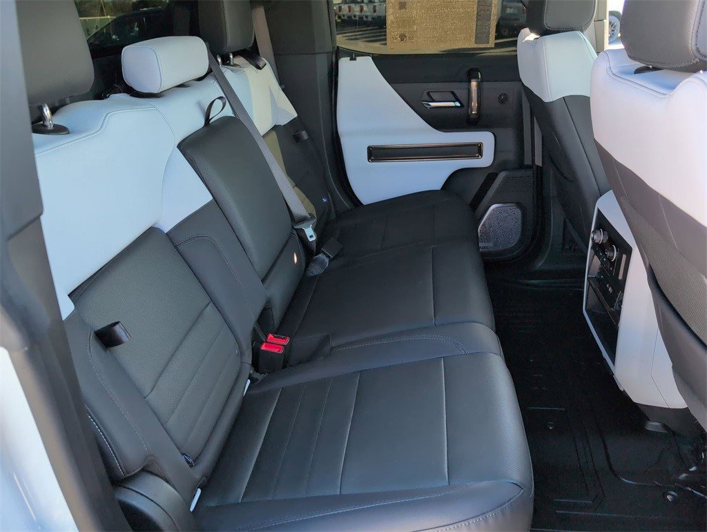 Certified 2025 GMC Hummer EV 2X image 29