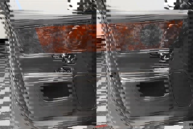 Used 2018 Jaguar XJ L Portfolio image 22