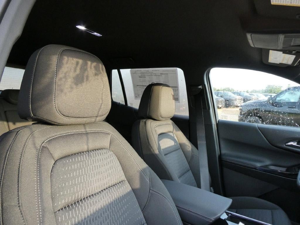 New 2027 Chevrolet Equinox LT FWD image 9