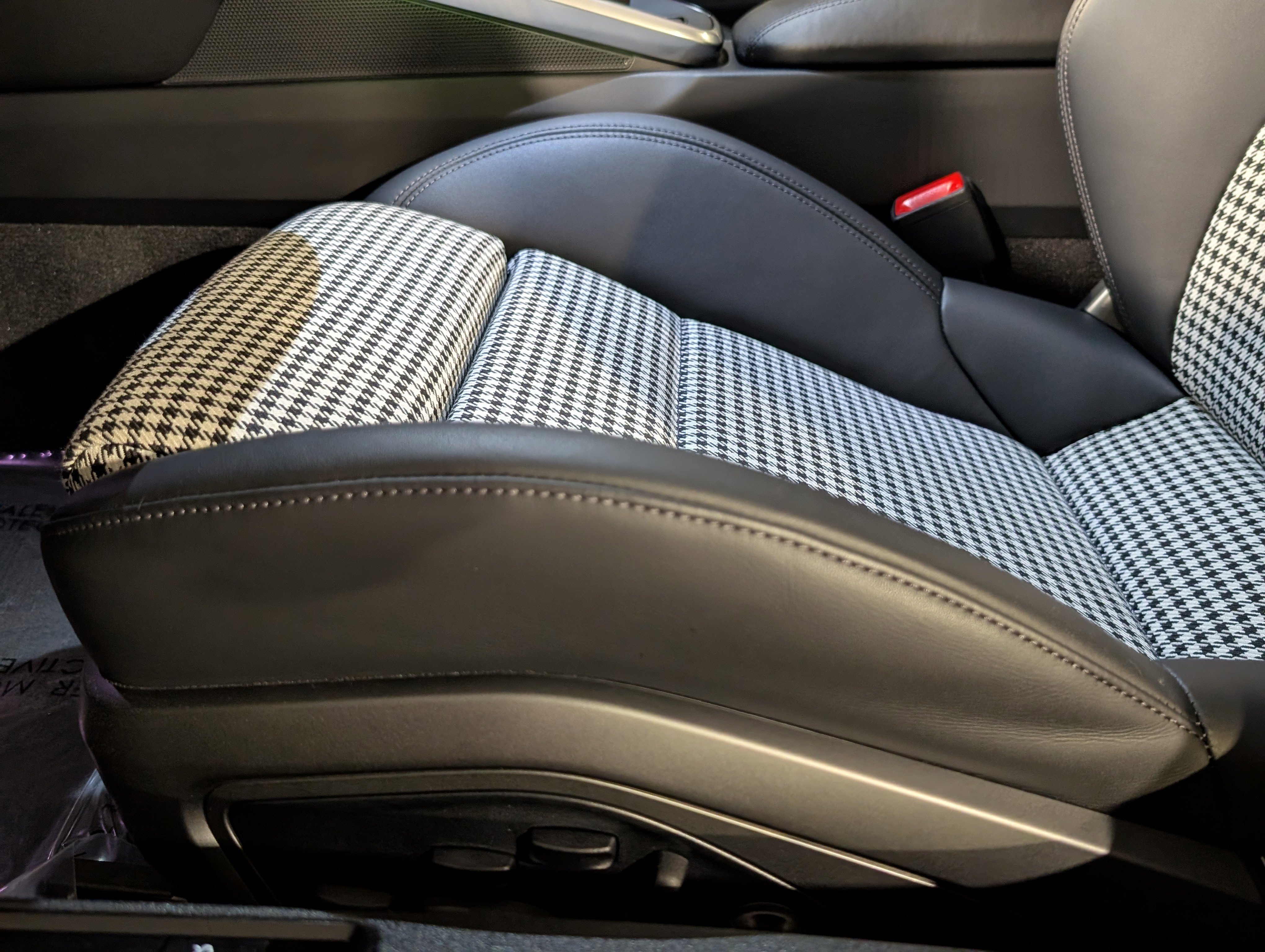 Certified 2024 Porsche 911 Targa 4S image 20