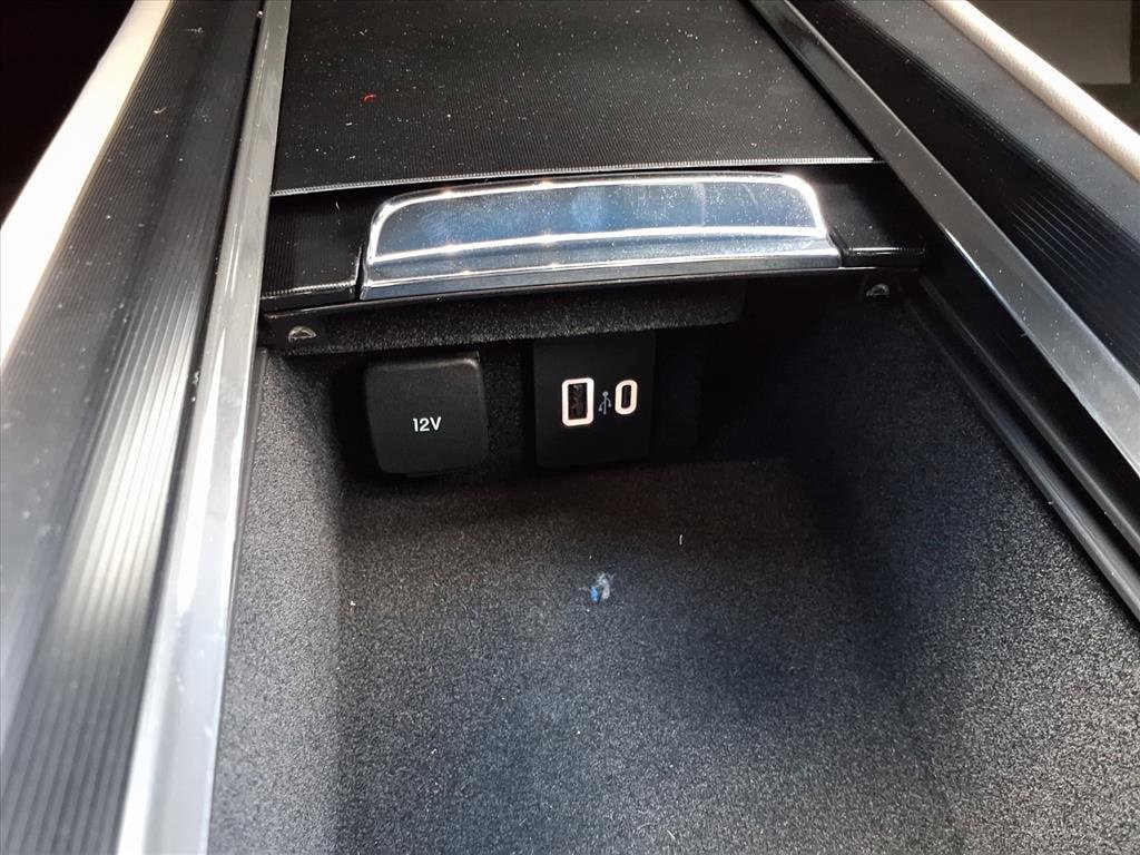 New 2026 Lincoln Corsair Premiere image 8