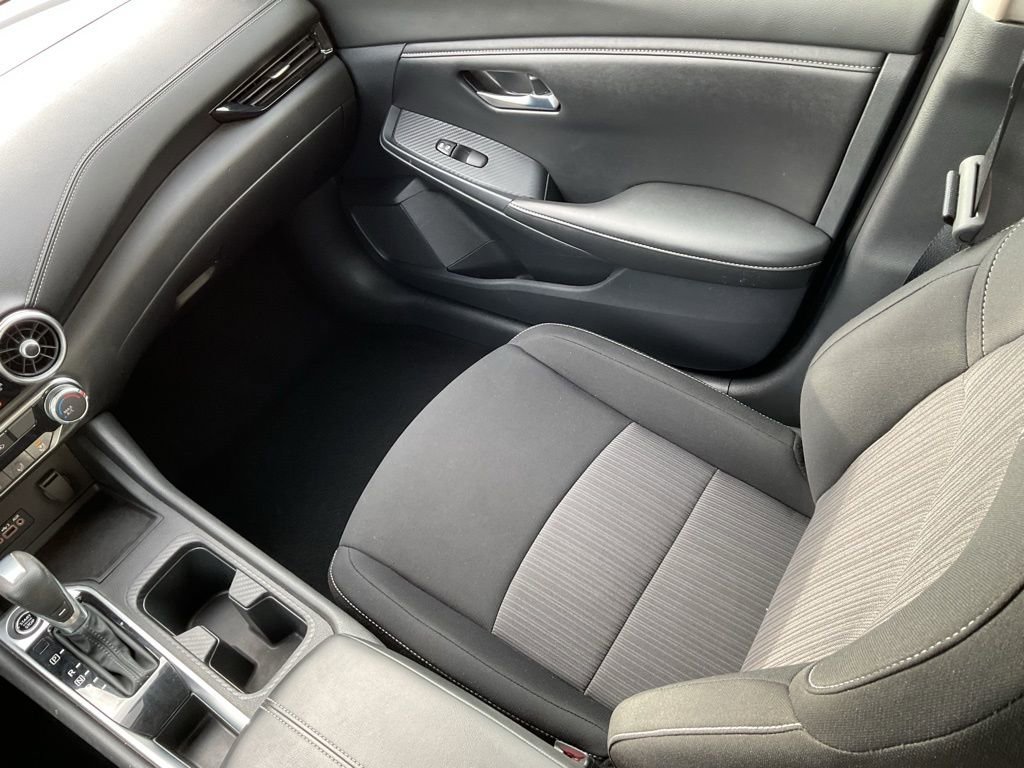 Used 2022 Nissan Sentra SV image 17