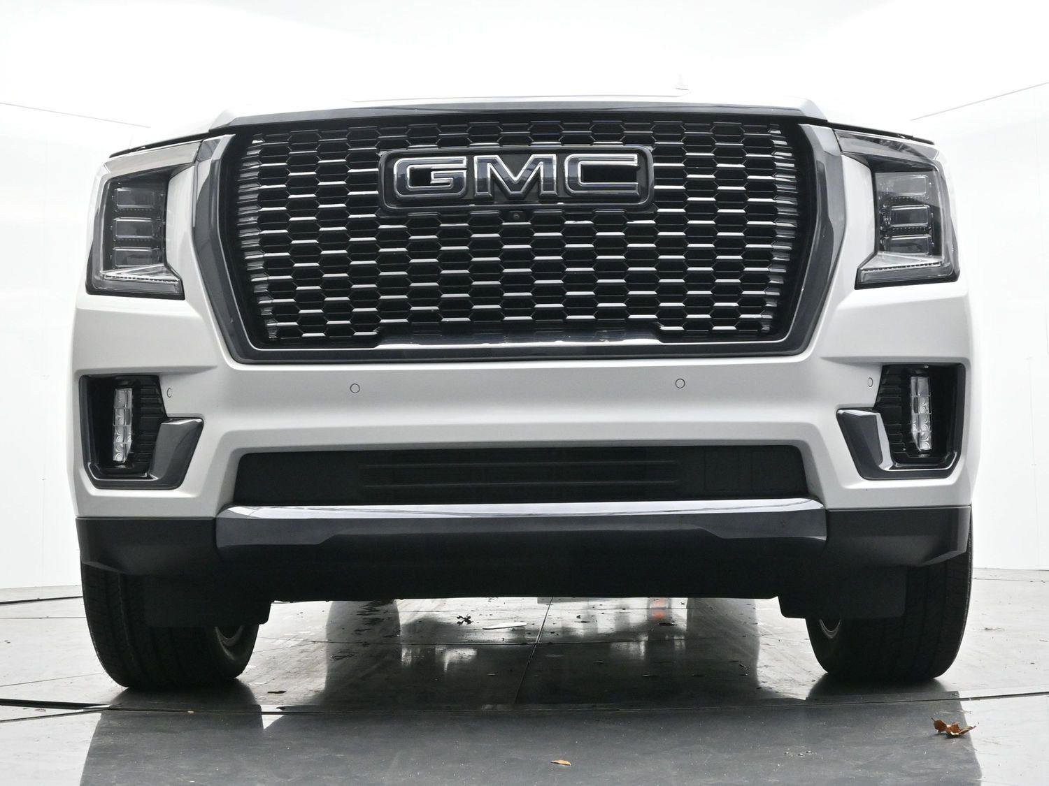 Used 2024 GMC Yukon XL Denali Ultimate image 55