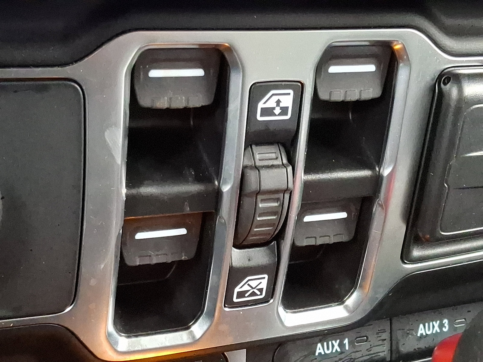 Certified 2025 Jeep Wrangler Unlimited Sport S 4xe image 23