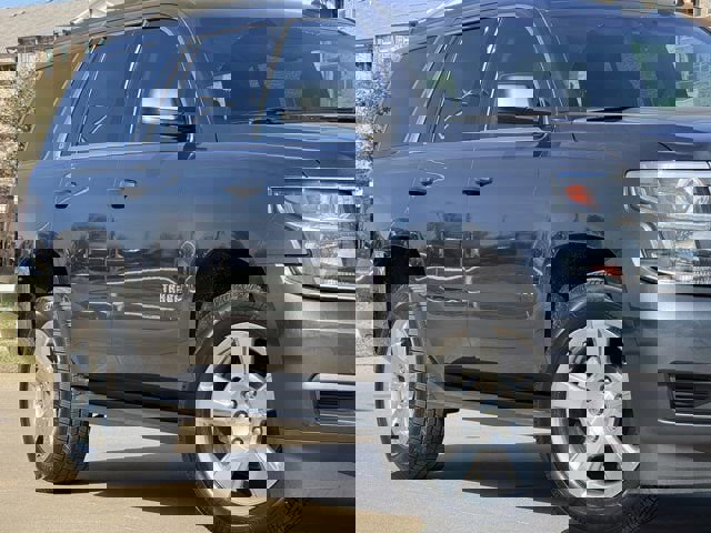 Used 2019 Chevrolet Tahoe LT image 3
