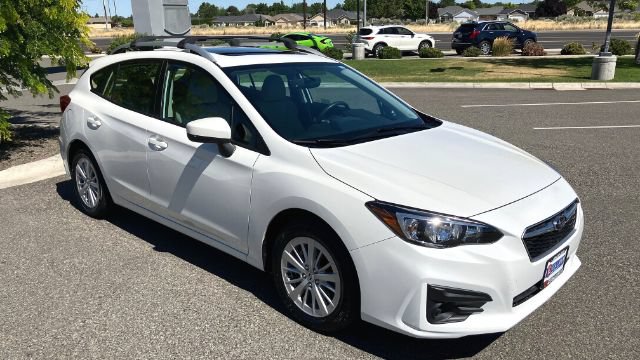 Used 2018 Subaru Impreza 2.0i Premium w/ Popular Package #2 AWD/4WD image 3