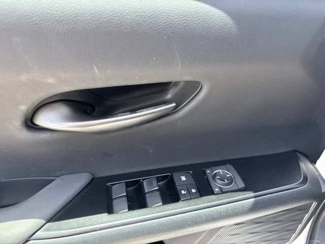 Used 2021 Lexus UX 250h w/ Premium Package AWD/4WD image 13