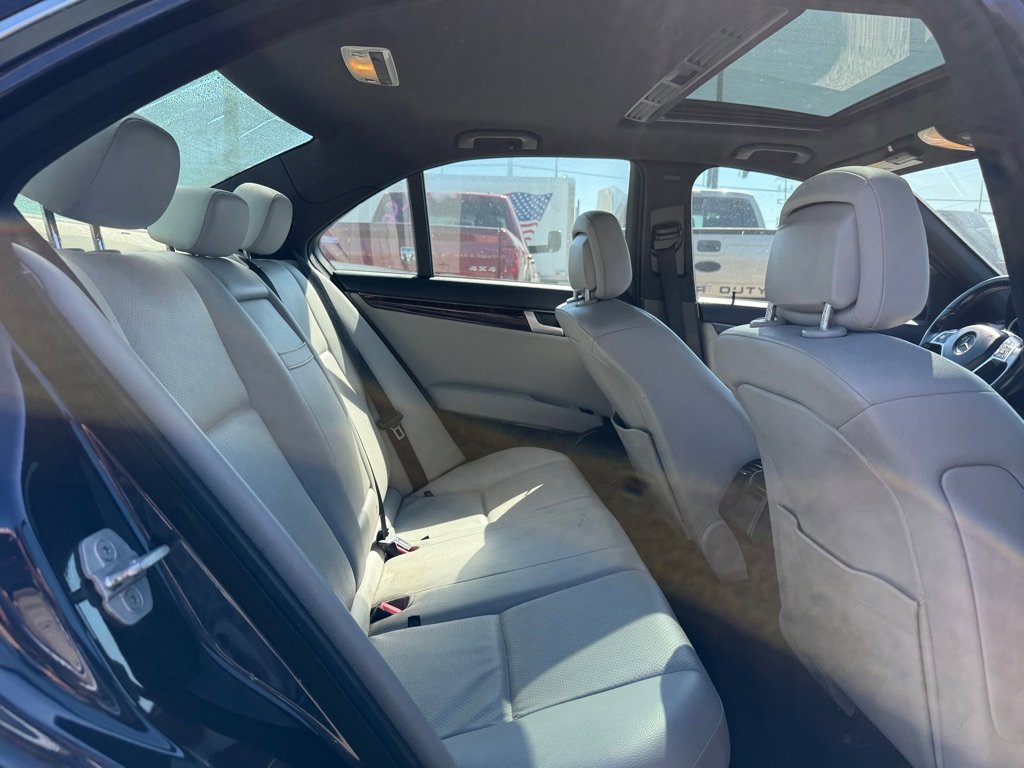 Used 2013 Mercedes-Benz C 250 Sedan image 11