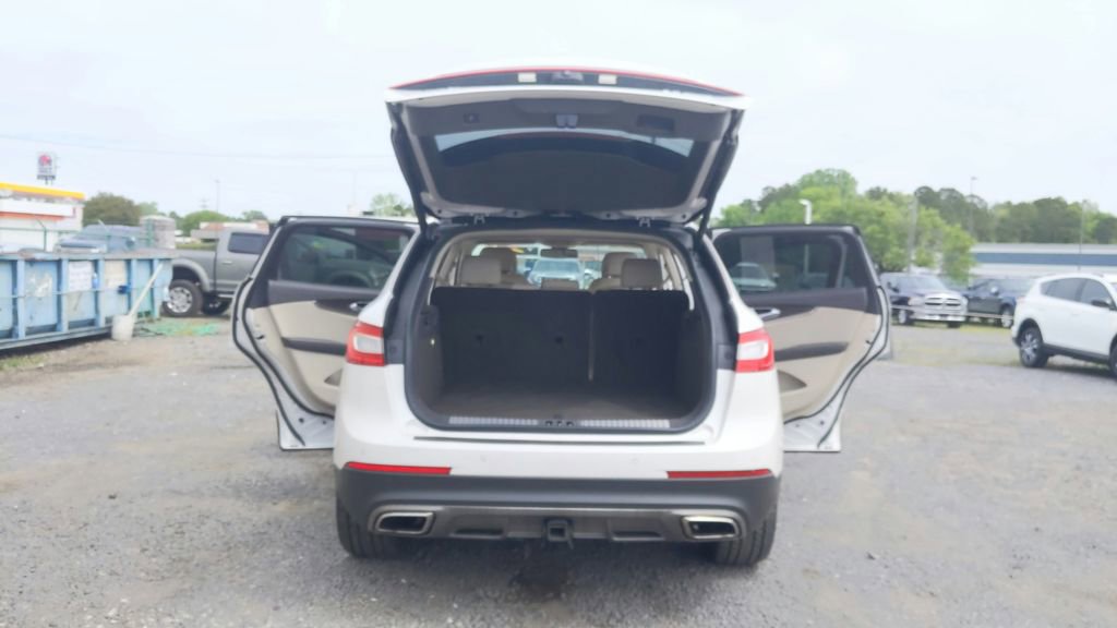 Used 2016 Lincoln MKX Reserve w/ Luxury Package image 12
