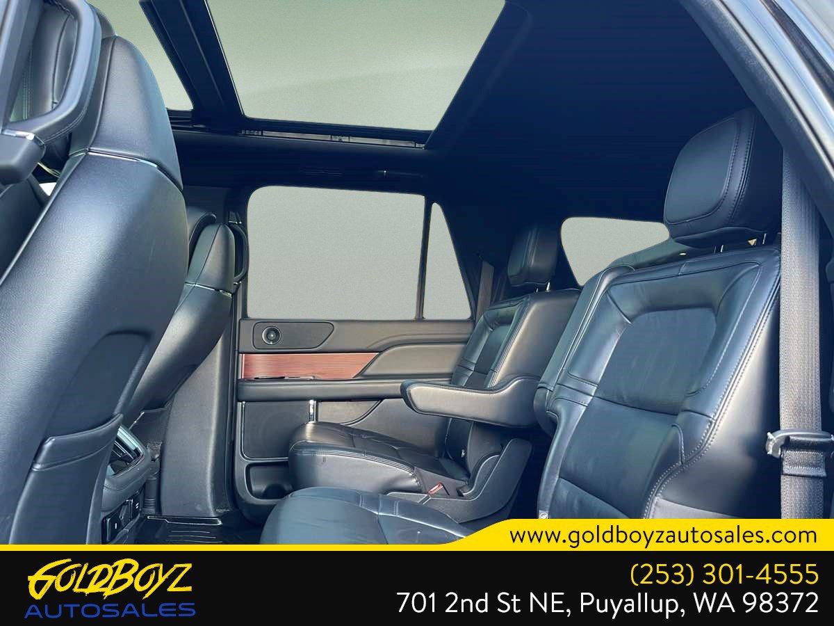 Used 2022 Lincoln Navigator L Reserve image 17