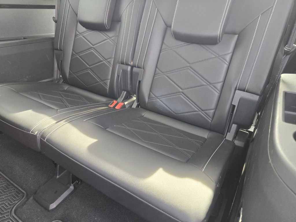 Used 2024 Volkswagen Atlas SE image 31