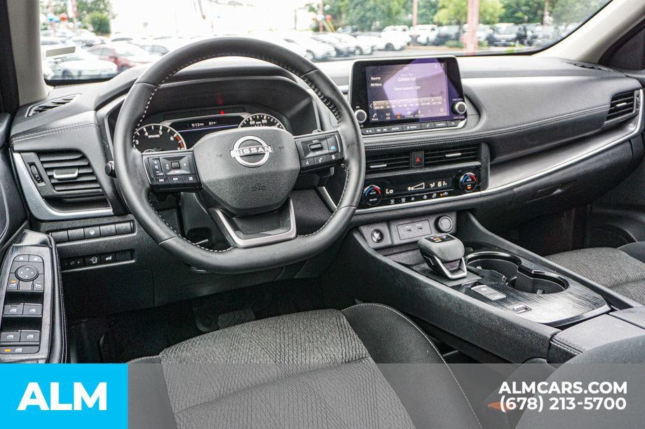 Used 2026 Nissan Rogue SV FWD image 26
