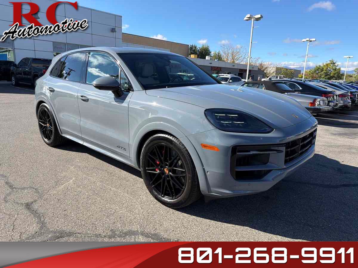 Used 2026 Porsche Cayenne GTS AWD/4WD image 1