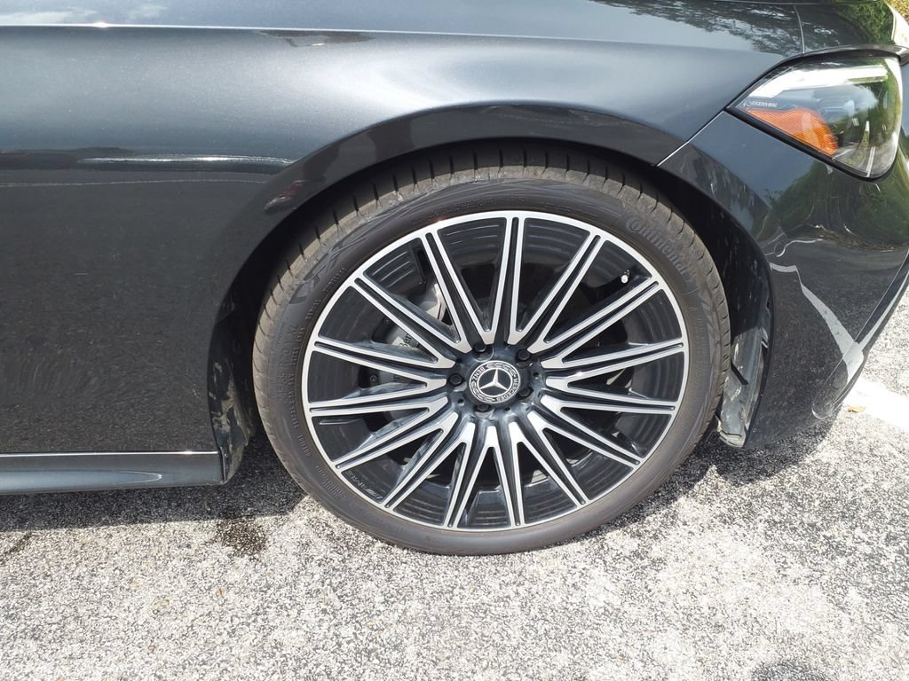 Certified 2025 Mercedes-Benz CLE 300 4MATIC Coupe image 9