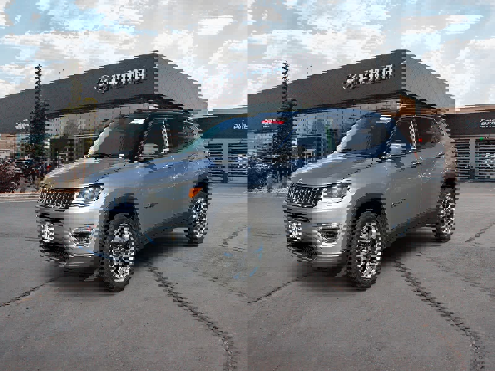 Used 2018 Jeep Compass Limited w/ Navigation Group