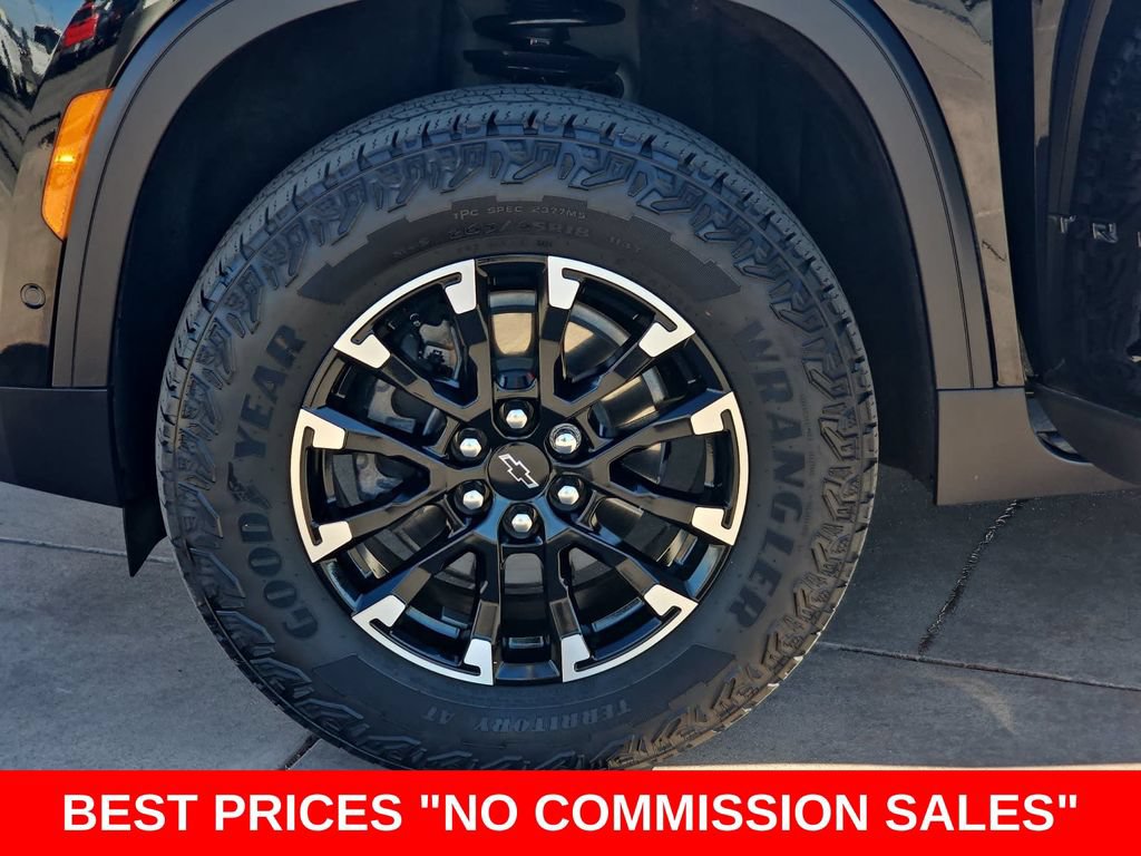 Used 2024 Chevrolet Traverse Z71 w/ Enhanced Driving Package AWD/4WD image 40