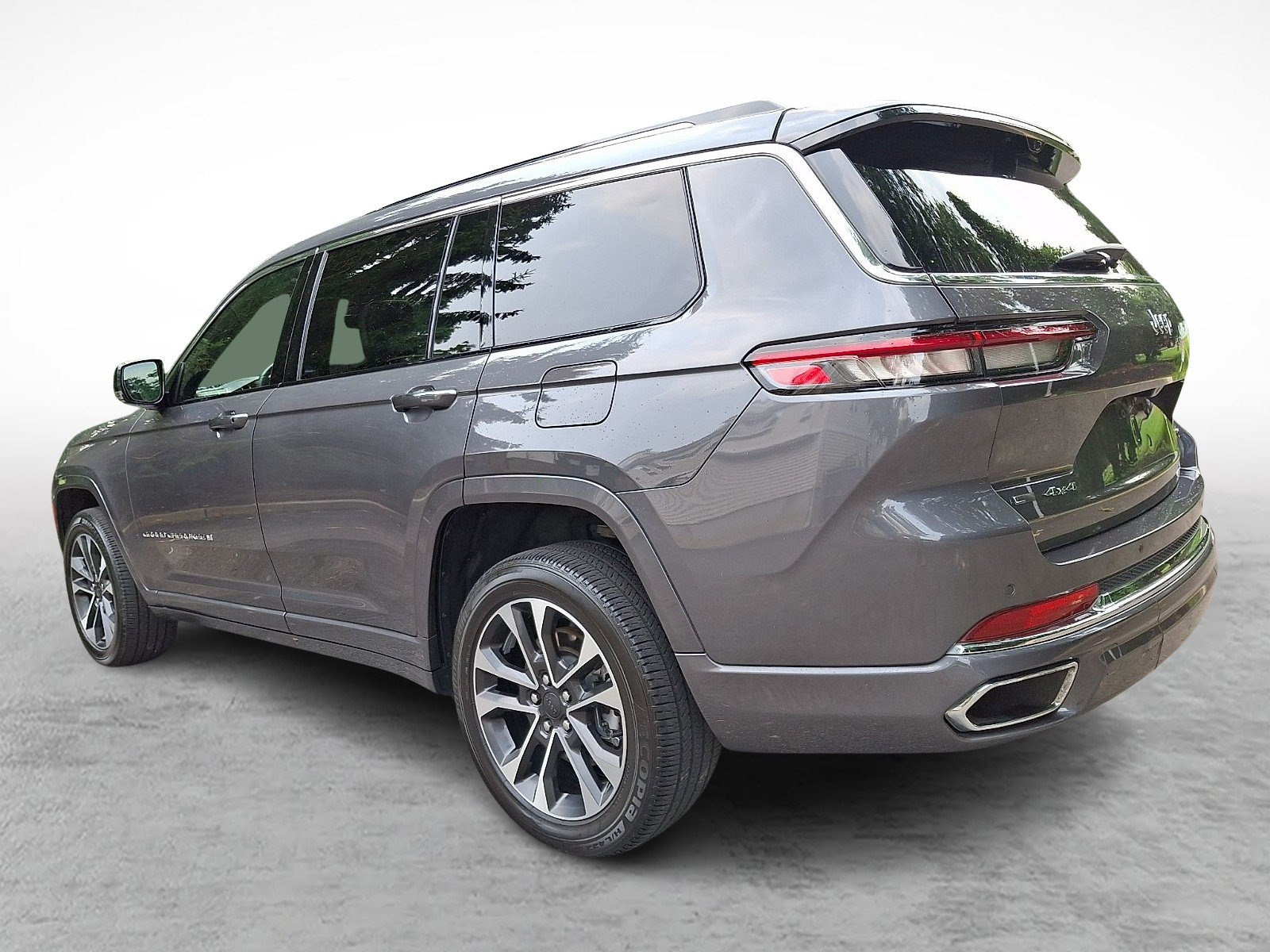 Used 2021 Jeep Grand Cherokee L Overland w/ Luxury Tech Group IV AWD/4WD image 4