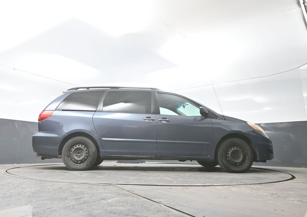 Used 2008 Toyota Sienna LE FWD image 46