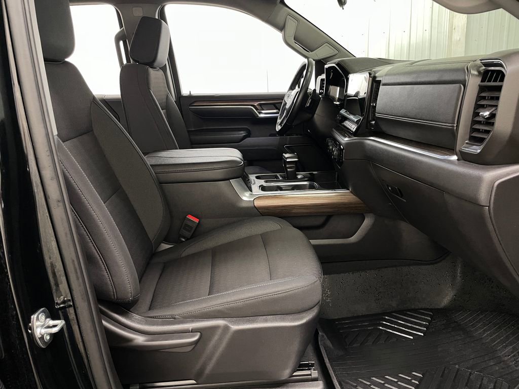 Certified 2025 Chevrolet Silverado 1500 LT Trail Boss AWD/4WD image 36