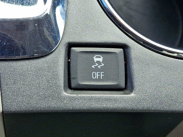 Used 2016 Chevrolet Equinox LTZ w/ Enhanced Convenience Package AWD/4WD image 23