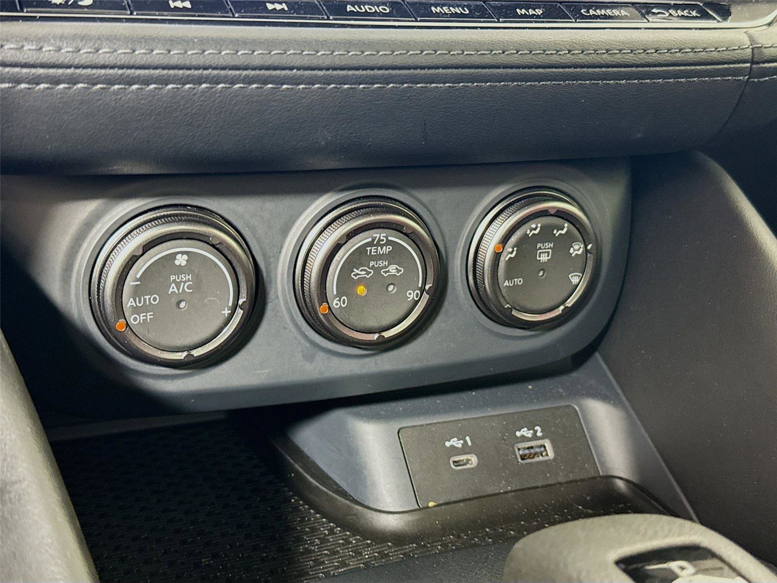 Used 2025 Nissan Z NISMO w/ Floor Mat Package image 10