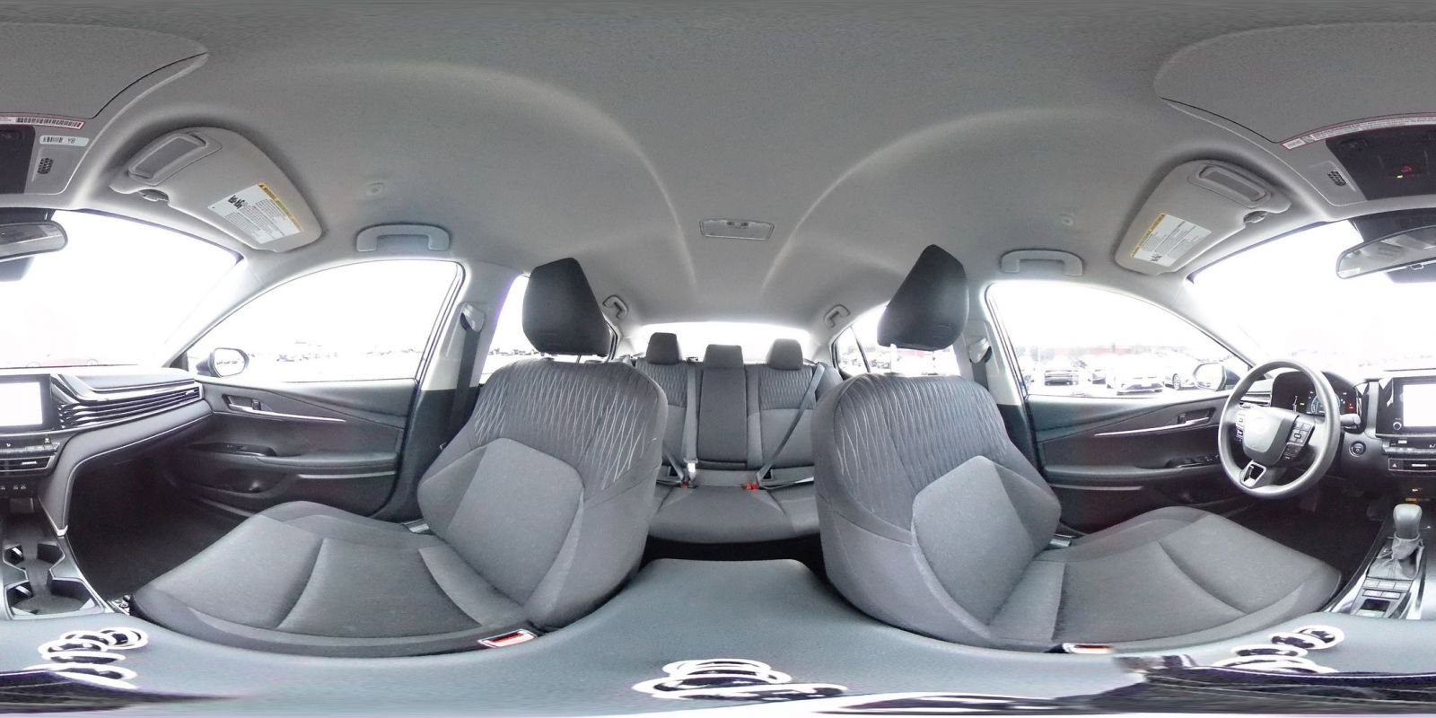 Used 2025 Toyota Camry LE image 41