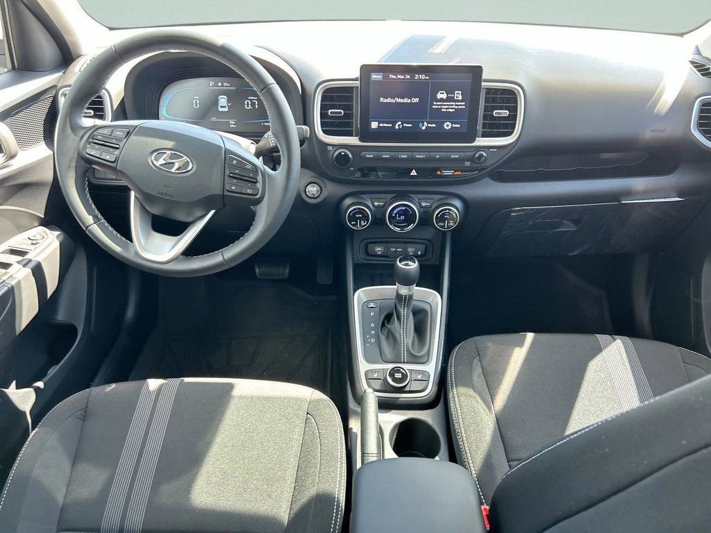 New 2026 Hyundai Venue SEL image 17