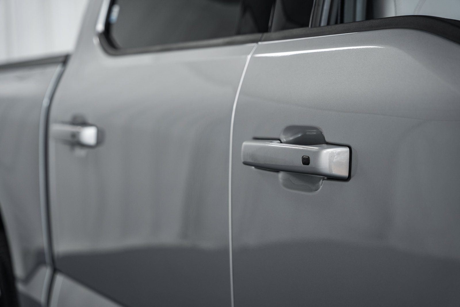 Certified 2025 Ford F150 Lightning Platinum AWD/4WD image 19