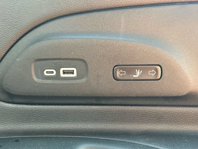 Used 2024 Chrysler Pacifica Pinnacle AWD/4WD image 53