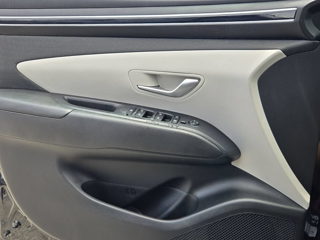 Certified 2023 Hyundai Tucson SEL w/ Convenience Package FWD image 24