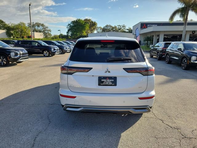 New 2026 Mitsubishi Outlander SE image 5
