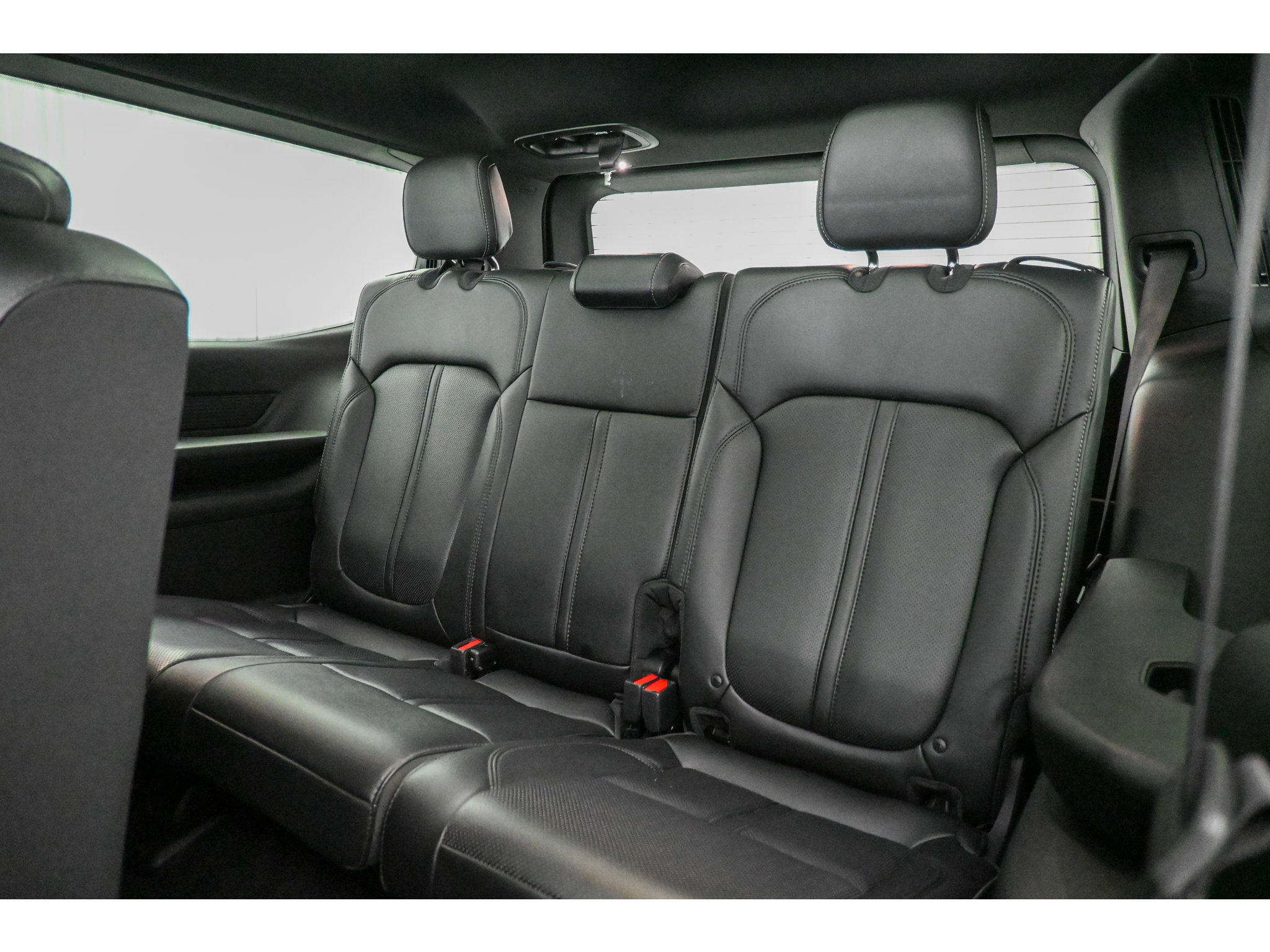 Used 2022 Jeep Wagoneer Series I w/ Premium Group I AWD/4WD image 29