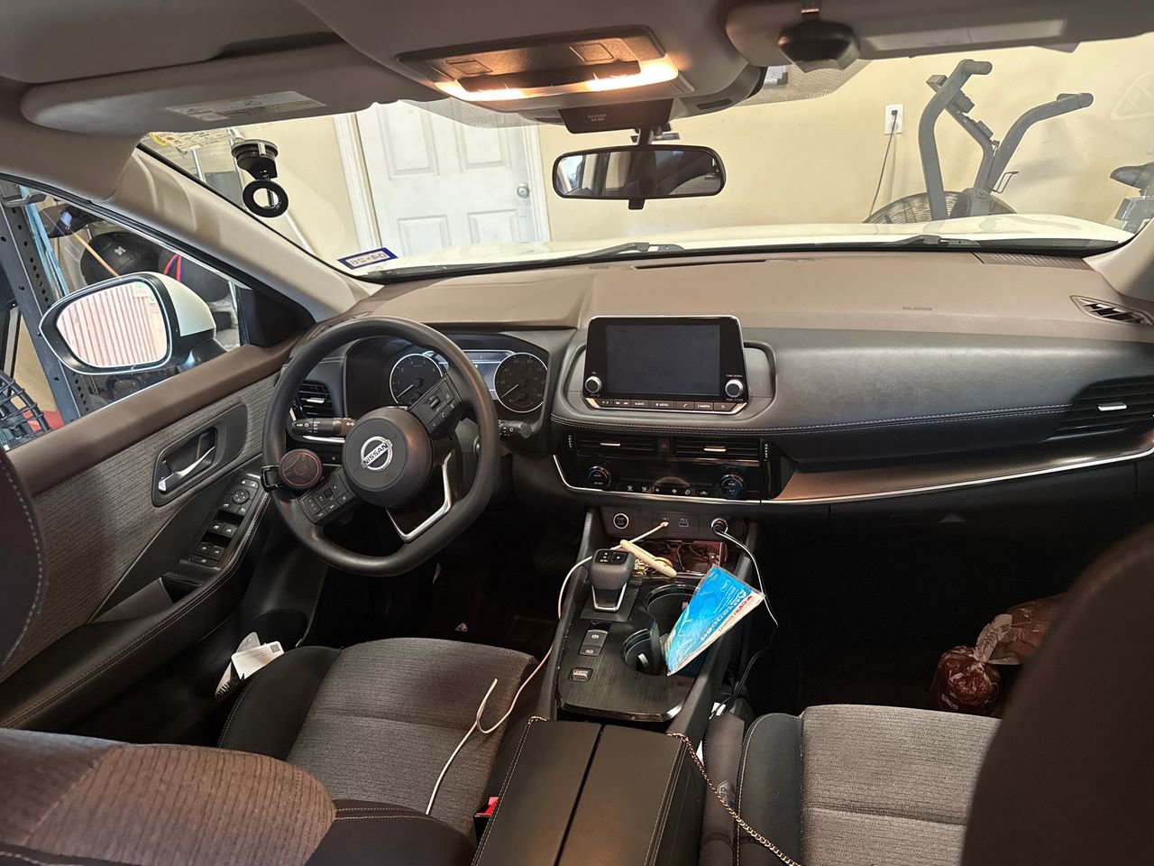 Used 2021 Nissan Rogue SV FWD image 11