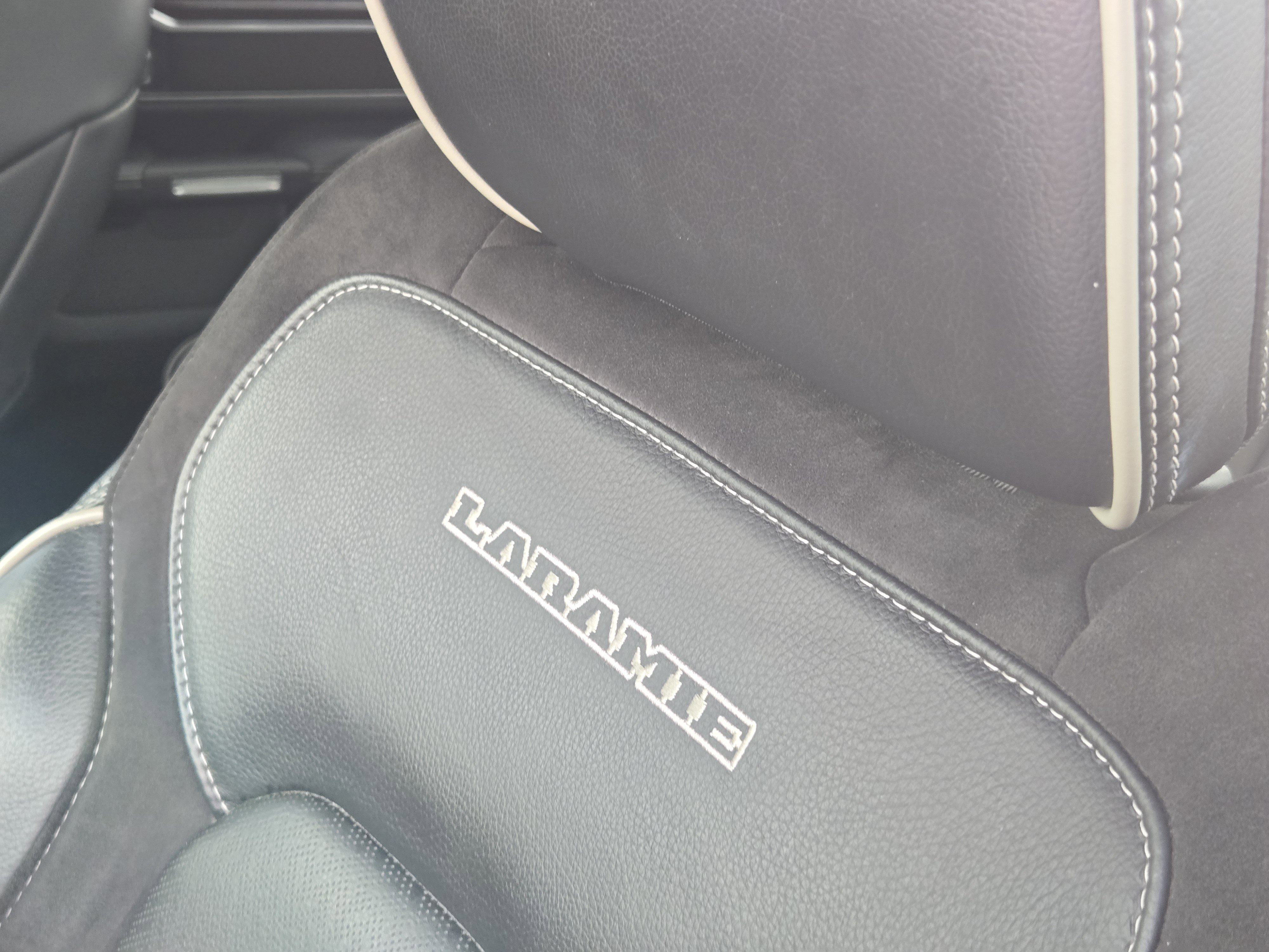 Used 2022 RAM 1500 Laramie image 18