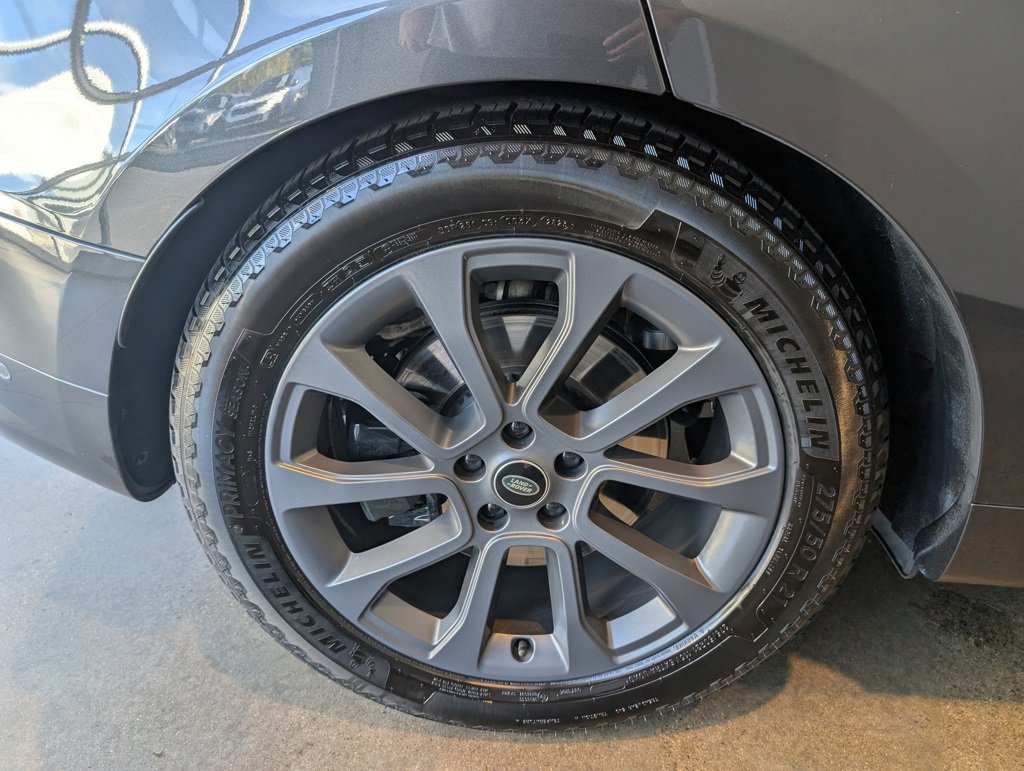 Used 2023 Land Rover Range Rover Sport SE Dynamic image 9
