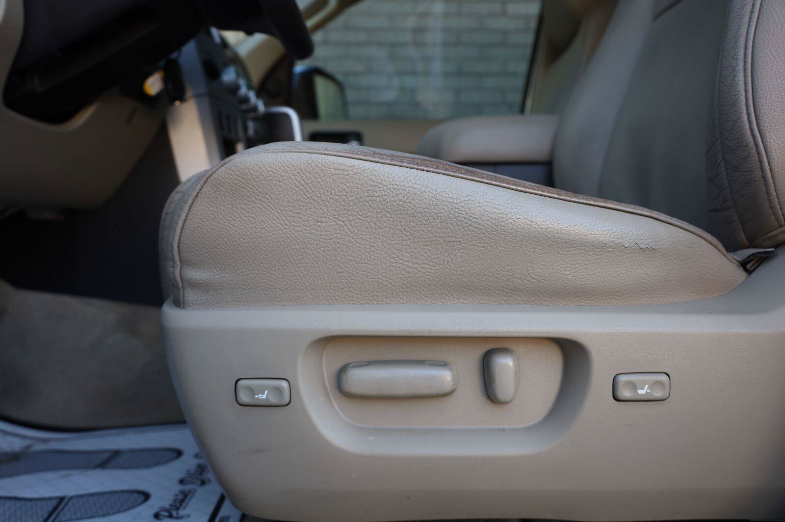 Used 2008 Toyota Sequoia Limited AWD/4WD image 18