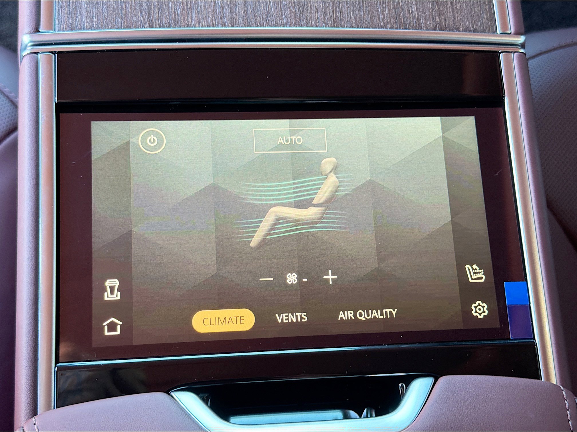 New 2026 Land Rover Range Rover Long Wheelbase Autobiography image 46