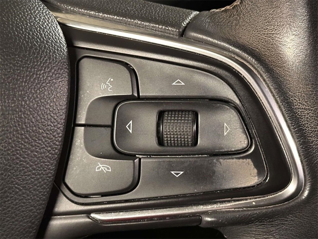Used 2021 Buick Encore GX Select w/ Sport Touring Package image 24