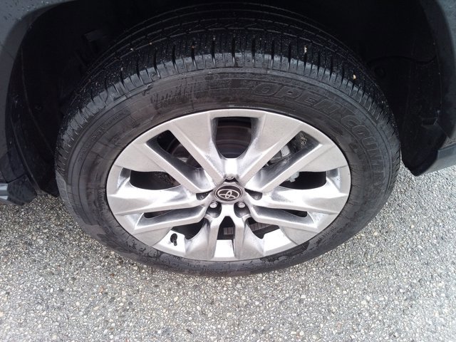 Used 2025 Toyota RAV4 XLE Premium FWD image 12