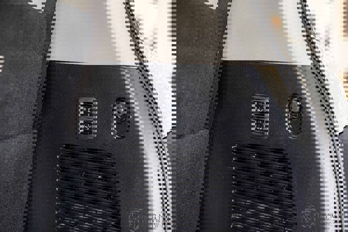 Used 2019 Nissan Armada Platinum image 21